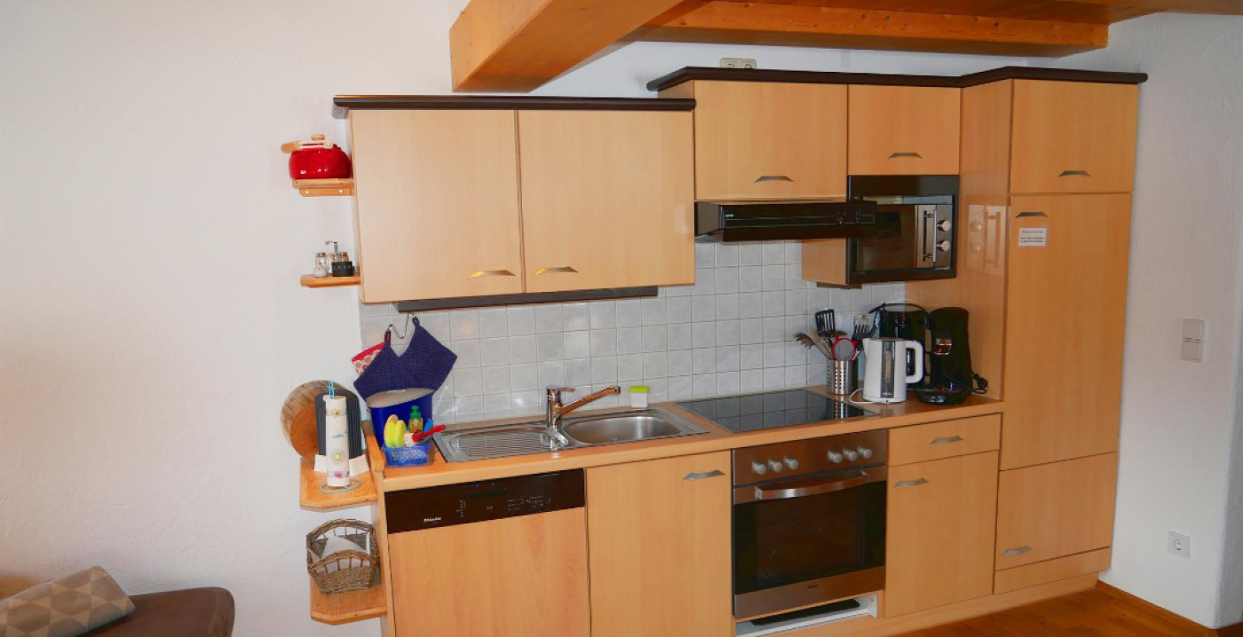 Ferienwohnung-Bergblick-Kueche.jpg
